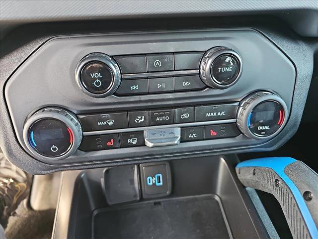 Certified 2024 Ford Bronco Black Diamond image 13