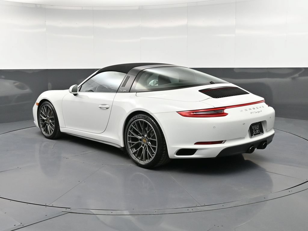 Certified 2019 Porsche 911 Targa 4 AWD/4WD image 3