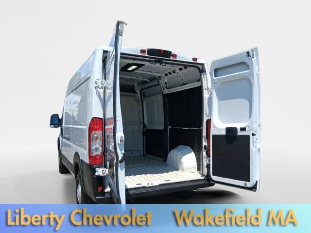 Used 2025 RAM ProMaster 2500 w/ Convenience Group FWD image 12