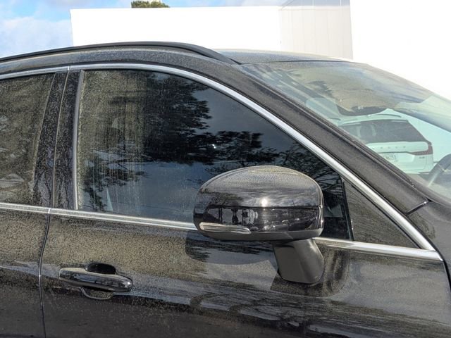 Used 2023 Volvo XC60 B5 Core image 15
