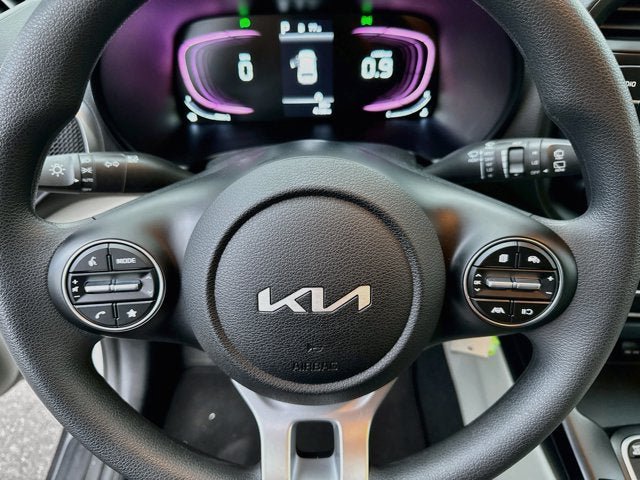 Certified 2023 Kia Soul LX FWD image 11