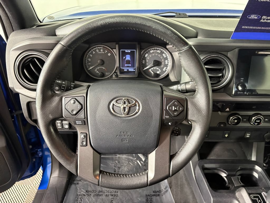 Used 2017 Toyota Tacoma TRD Off-Road w/ Tow Package RWD image 15