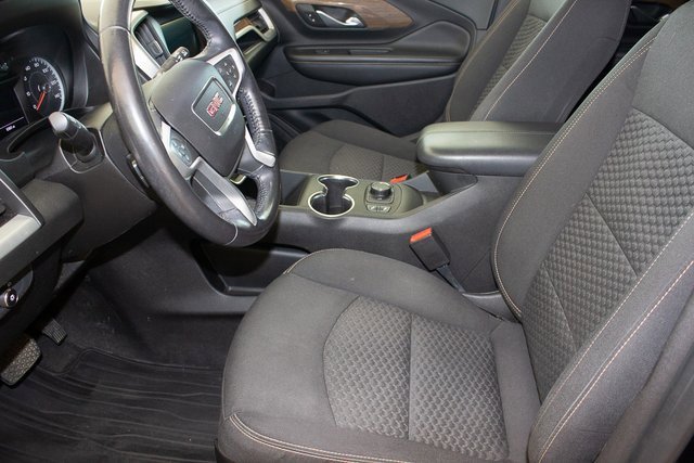 Used 2018 GMC Terrain SLE w/ Driver Convenience Package image 16
