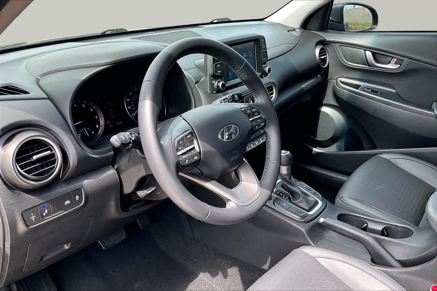 Used 2020 Hyundai Kona Limited FWD image 18