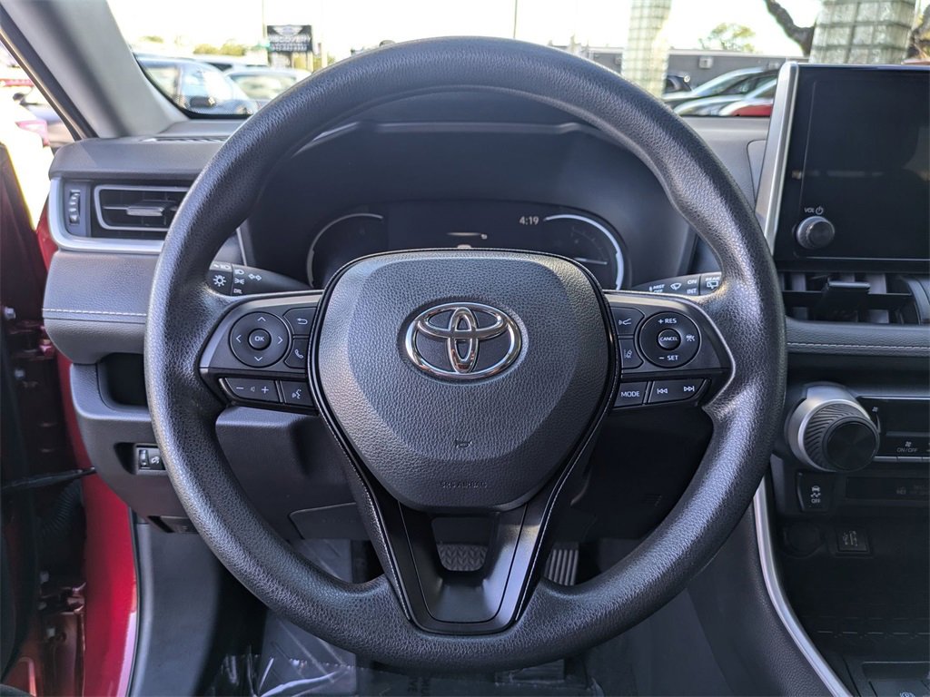 Used 2025 Toyota RAV4 LE image 22