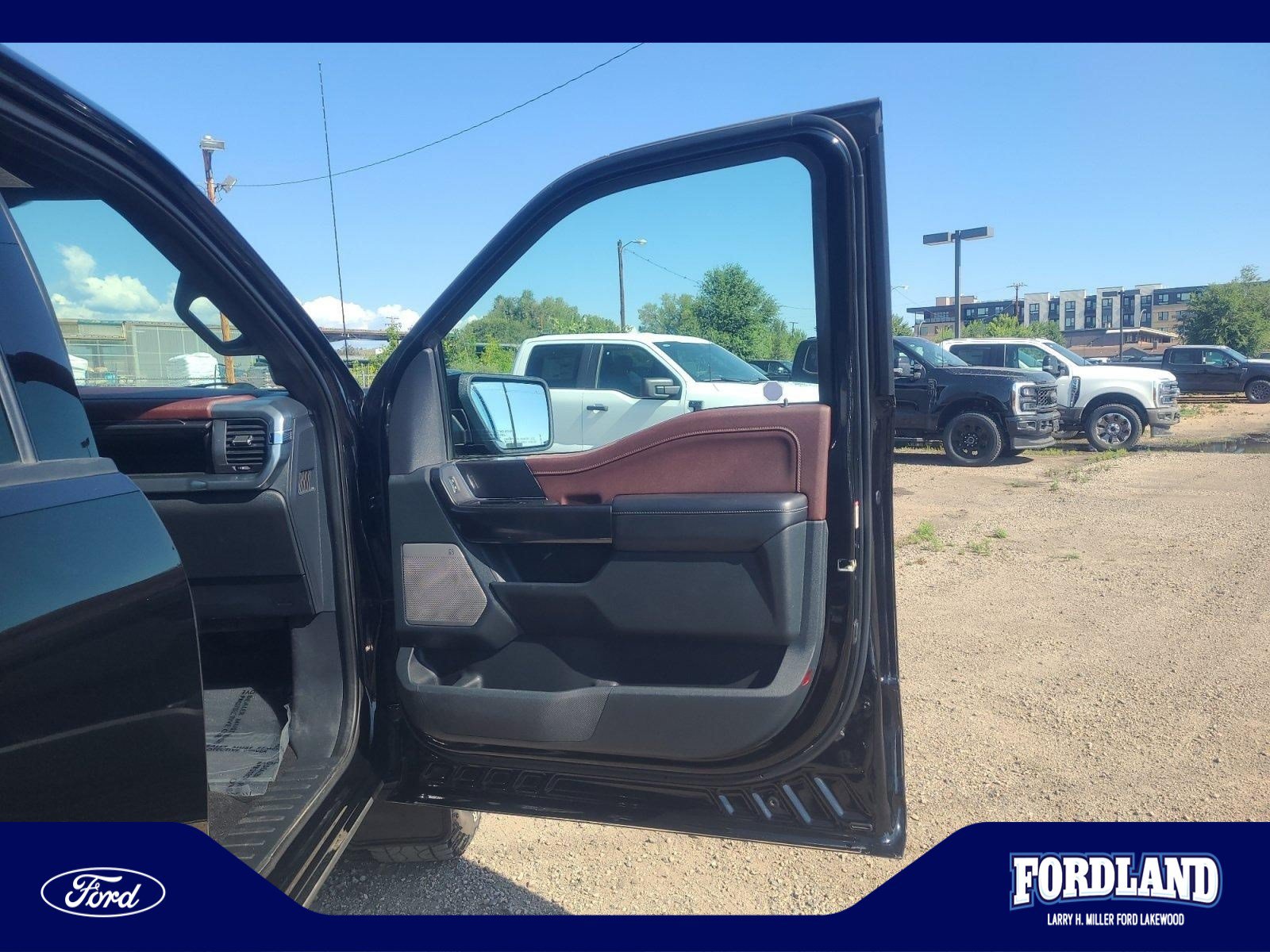 Used 2021 Ford F150 Lariat AWD/4WD image 16