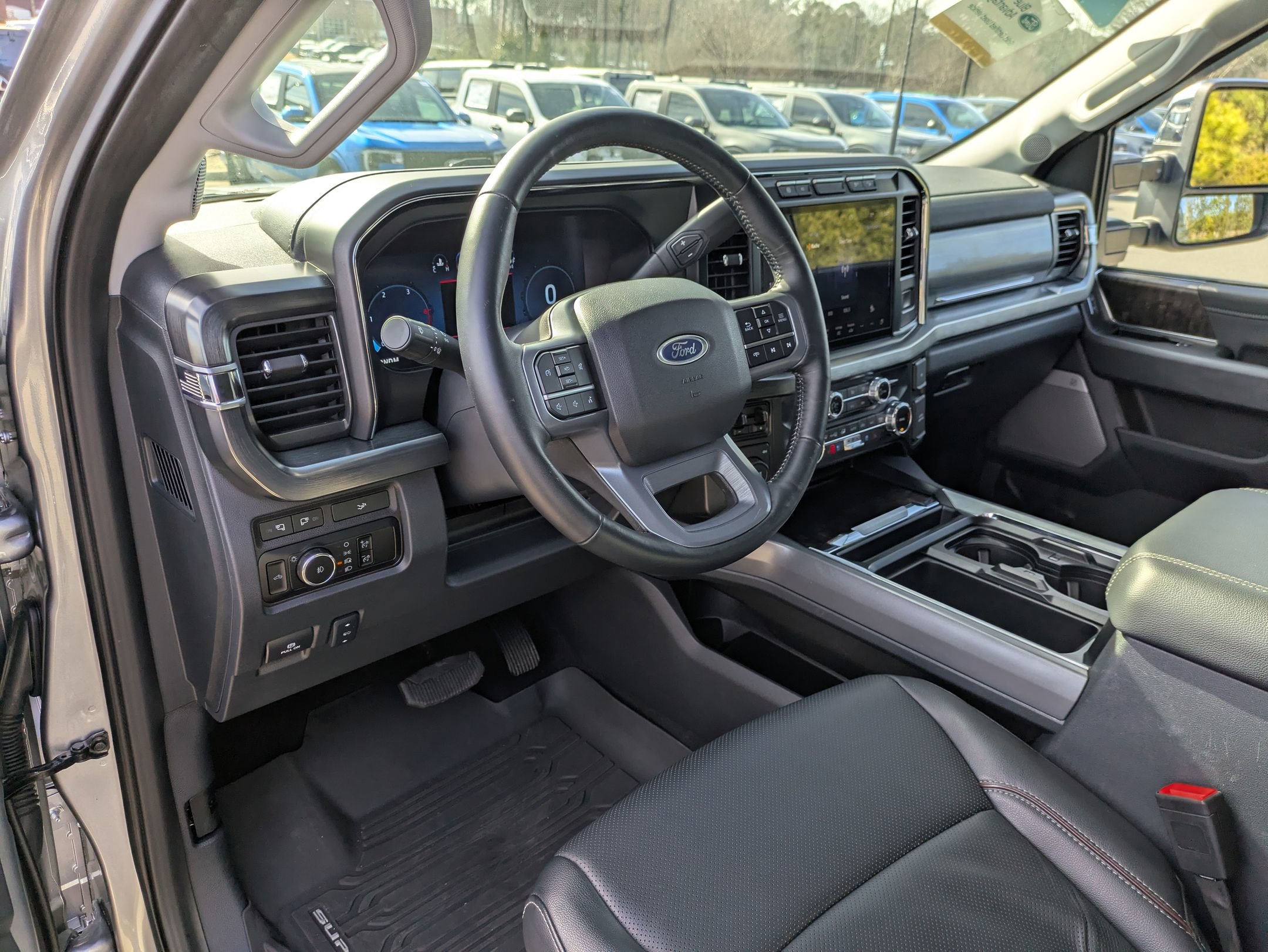 Certified 2024 Ford F350 Lariat w/ Chrome Package image 15