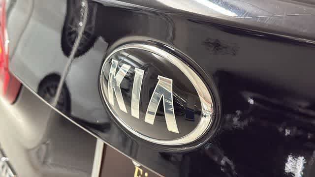 Used 2017 Kia Forte LX w/ LX Popular Package FWD image 7