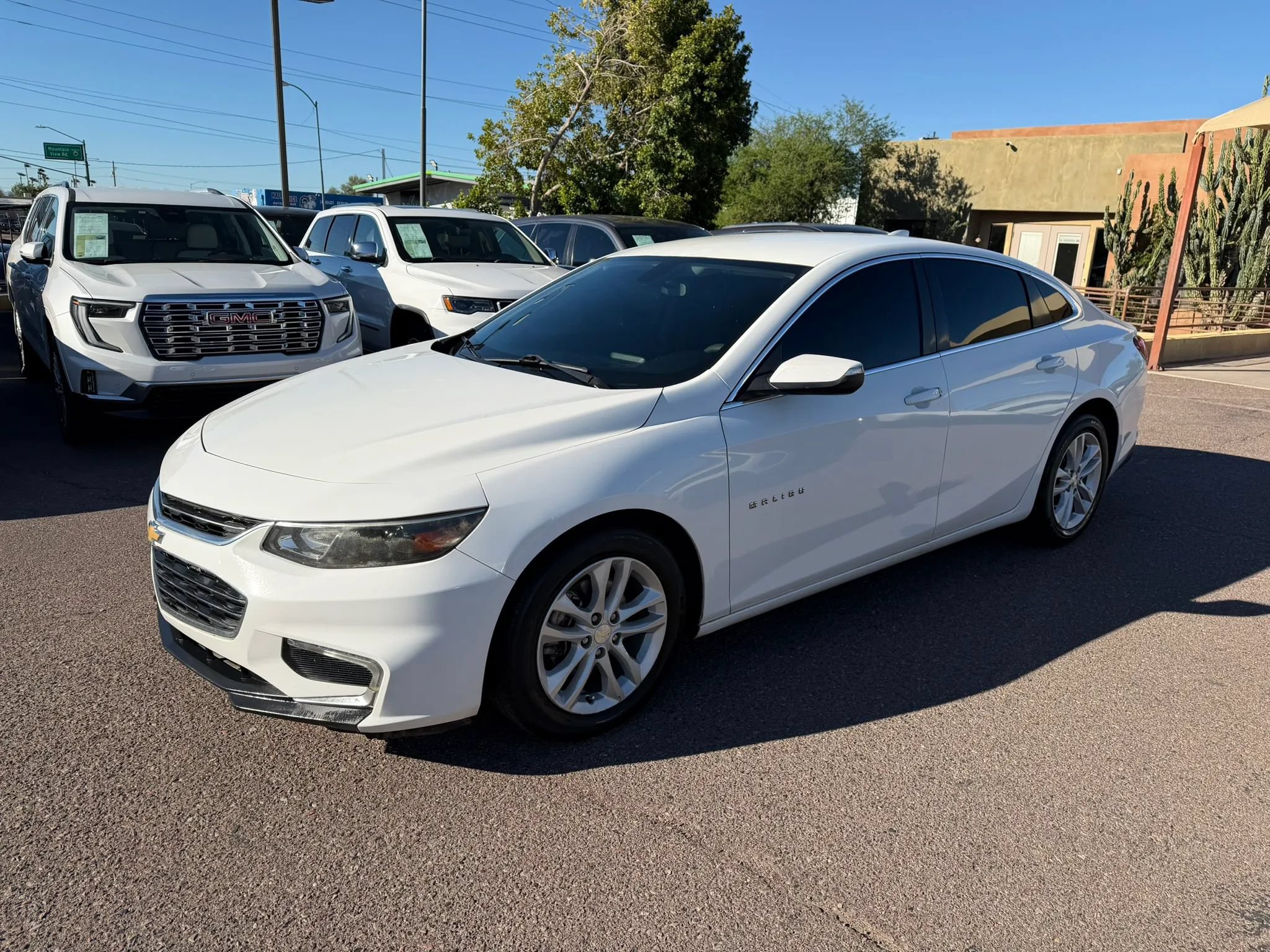 Used 2017 Chevrolet Malibu LT