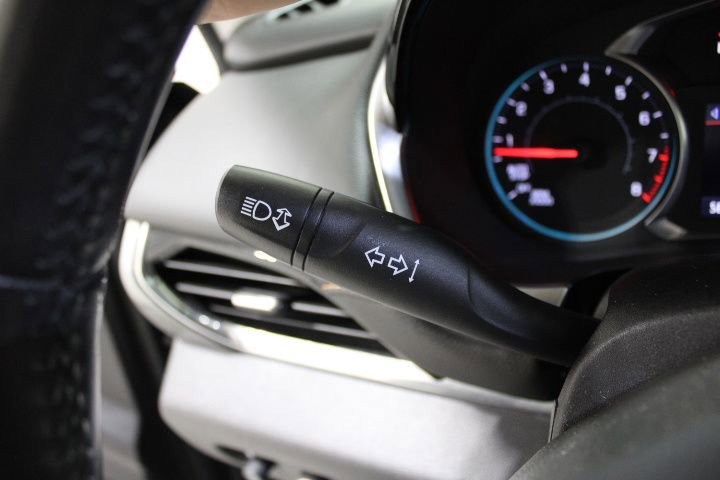 Used 2020 Chevrolet Traverse LT w/ LT Premium Package AWD/4WD image 44