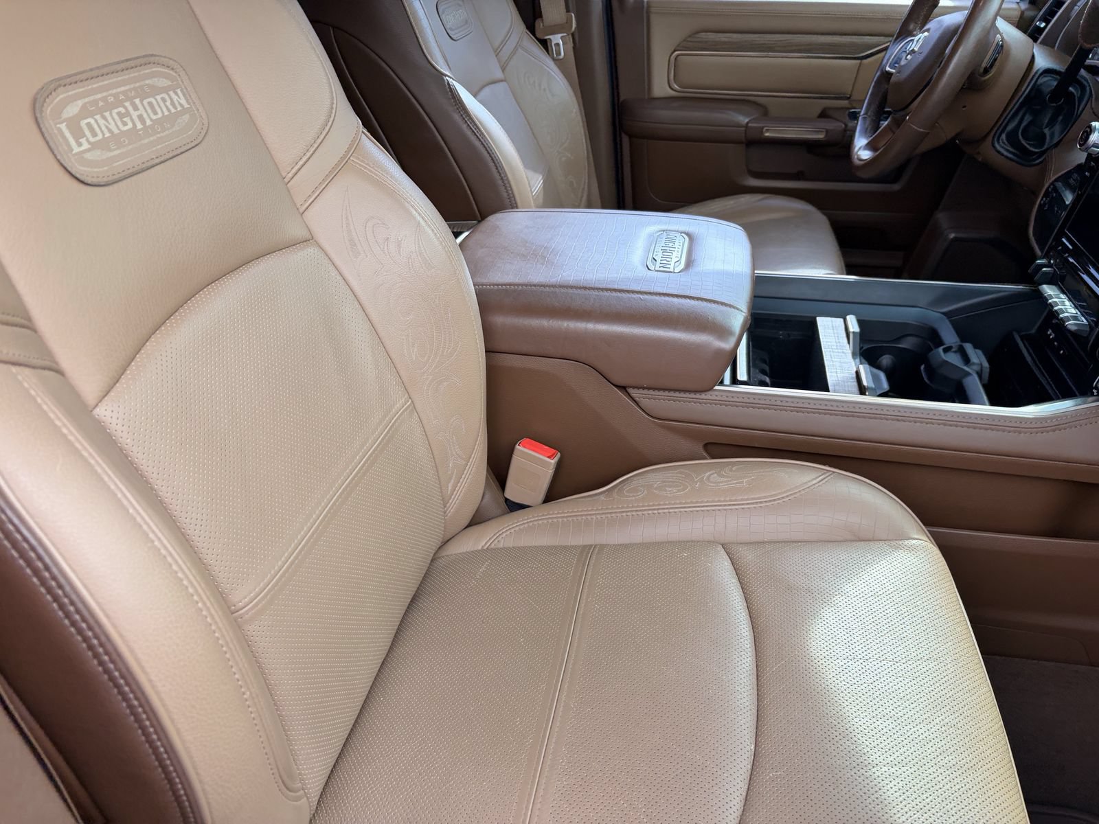 Used 2019 RAM 2500 Limited AWD/4WD image 11