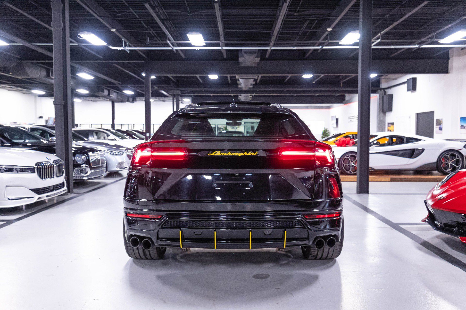 Used 2019 Lamborghini Urus AWD/4WD image 86