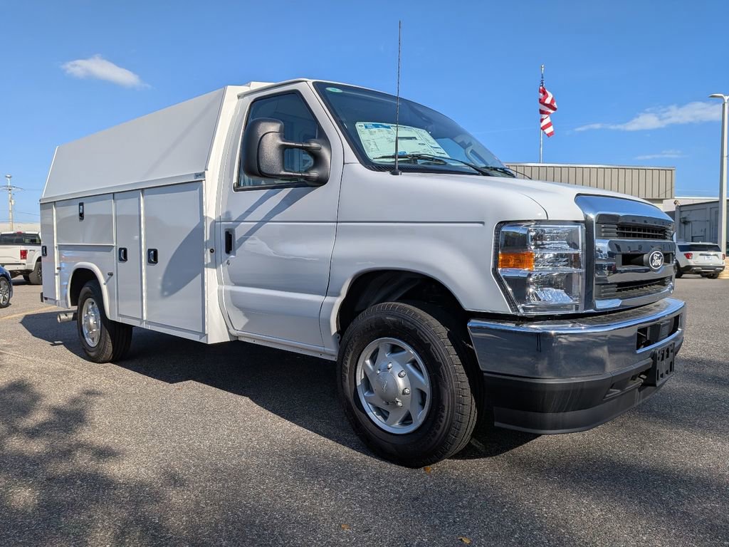New 2026 Ford E-350 and Econoline 350 Super Duty w/ Power Equipment Group image 3