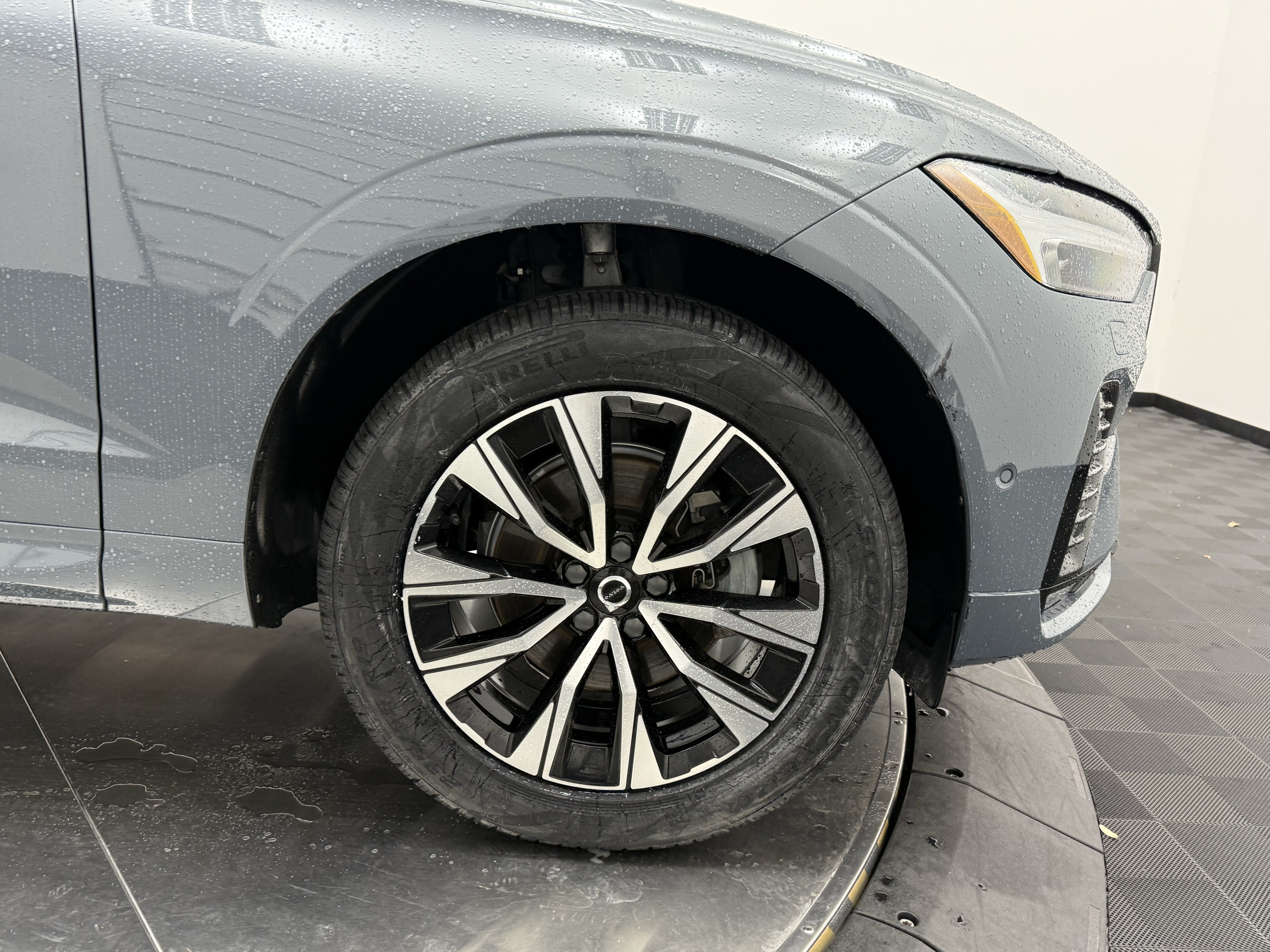 Certified 2023 Volvo XC60 B5 Plus w/ Climate Package FWD image 10