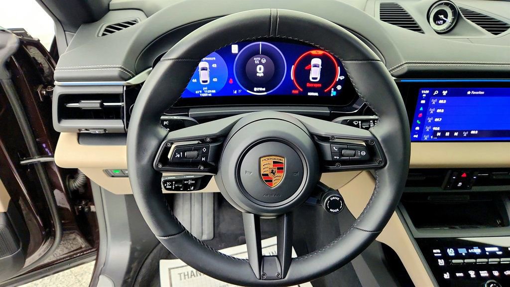 Used 2025 Porsche Macan 4S Electric w/ Premium Package AWD/4WD image 14