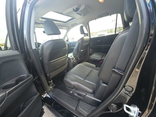 Used 2021 Honda Pilot Touring image 30