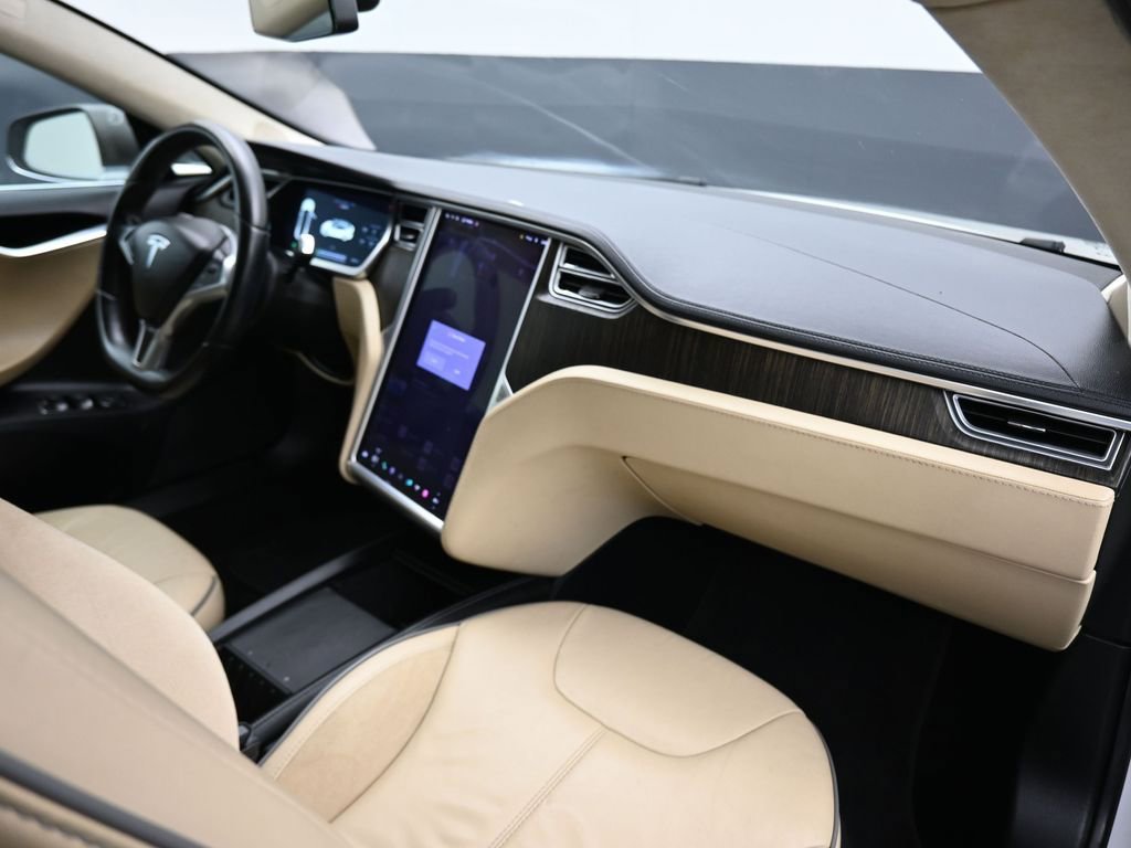 Used 2013 Tesla Model S Performance image 37