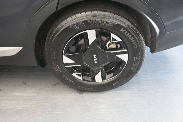 Used 2026 Kia Sportage LX FWD image 12