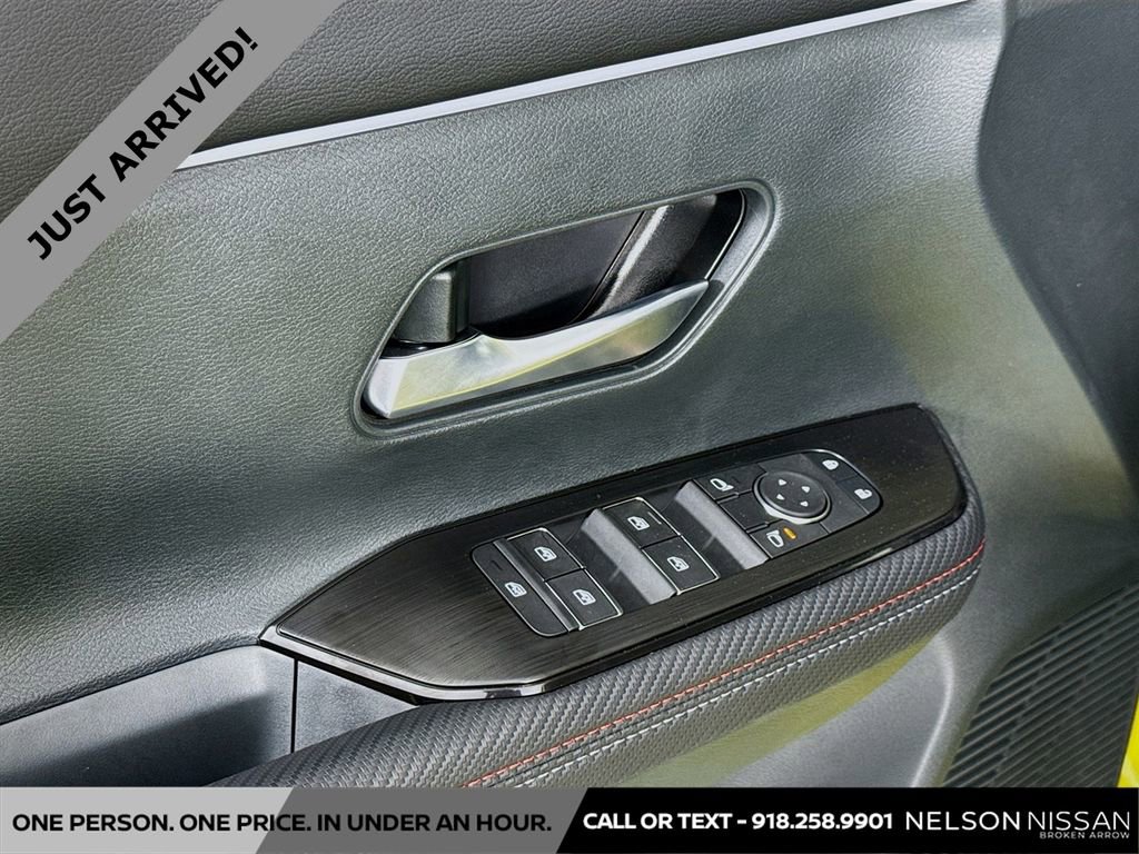 Certified 2025 Nissan Kicks SR image 17