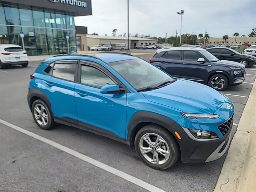 Used 2023 Hyundai Kona SEL w/ Winter Weather Package image 23