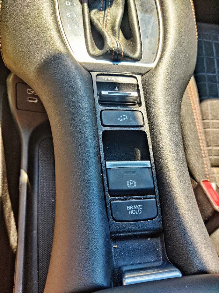 Used 2024 Honda HR-V Sport image 18