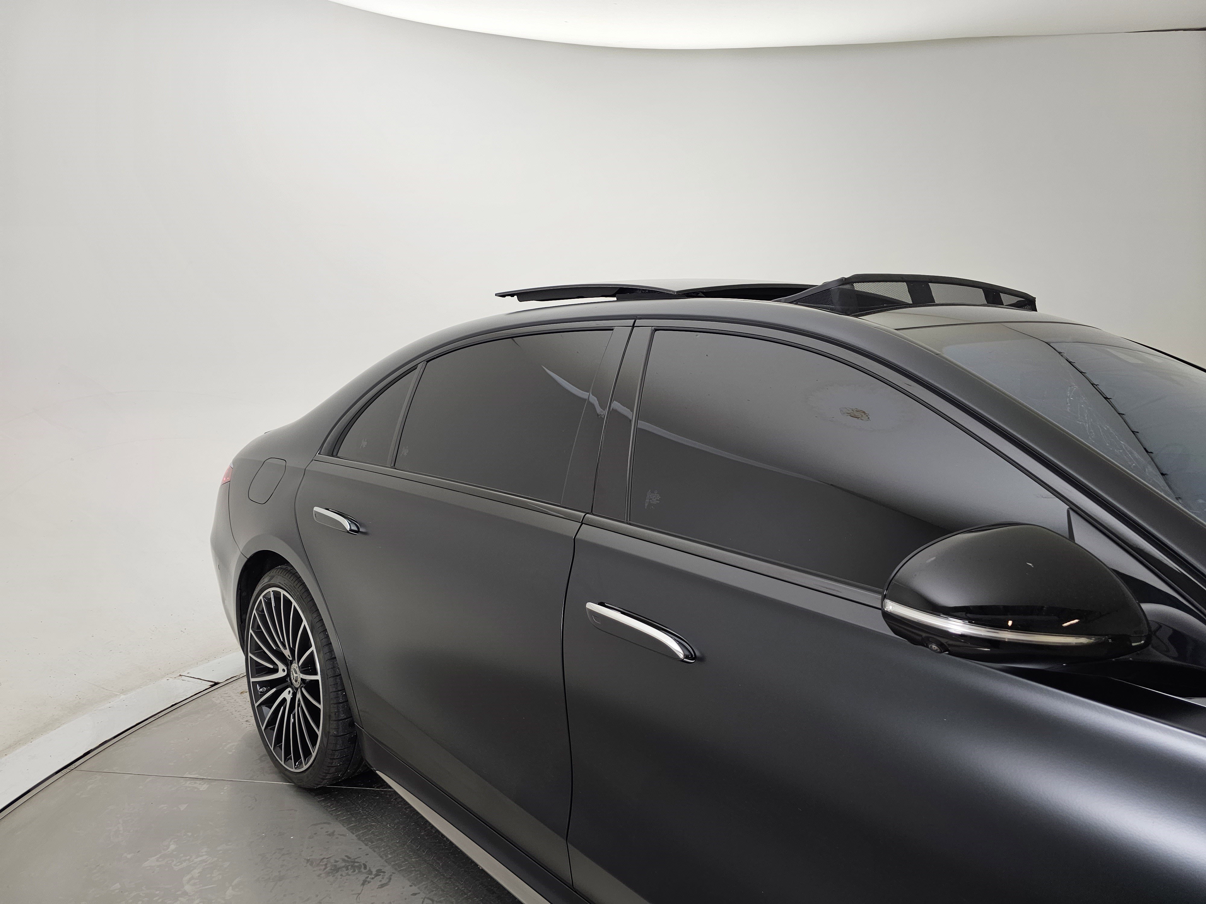 Certified 2024 Mercedes-Benz S 500 4MATIC image 39