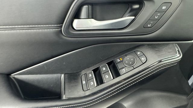Certified 2022 Nissan Rogue SL w/ SL Premium Package FWD image 20