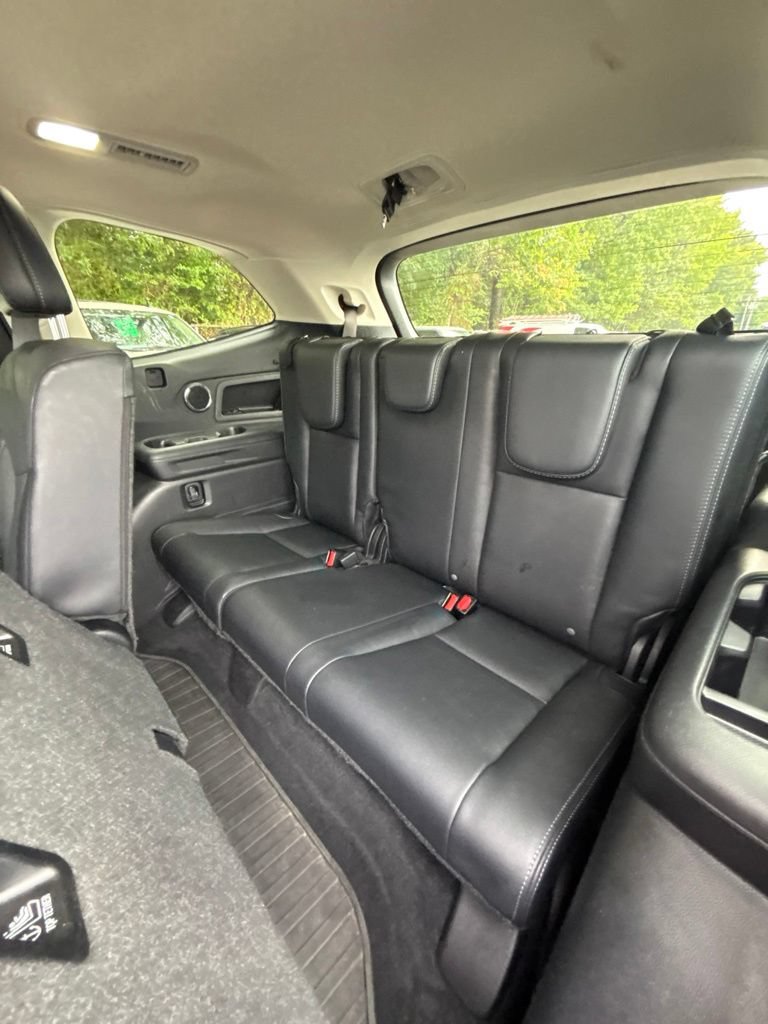 Used 2024 Subaru Ascent Limited w/ Technology Package AWD/4WD image 18