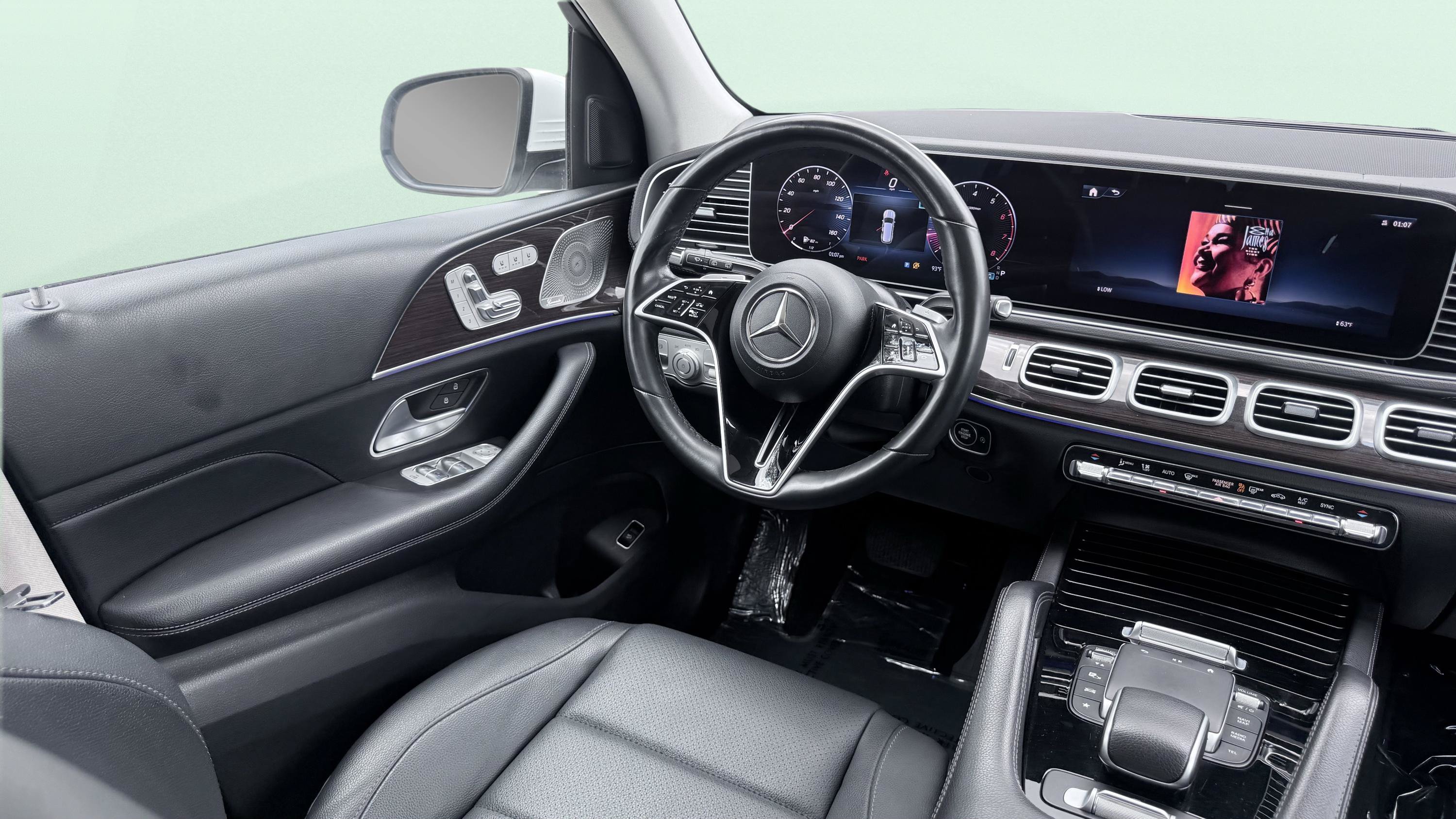 Used 2024 Mercedes-Benz GLS 450 4MATIC image 42