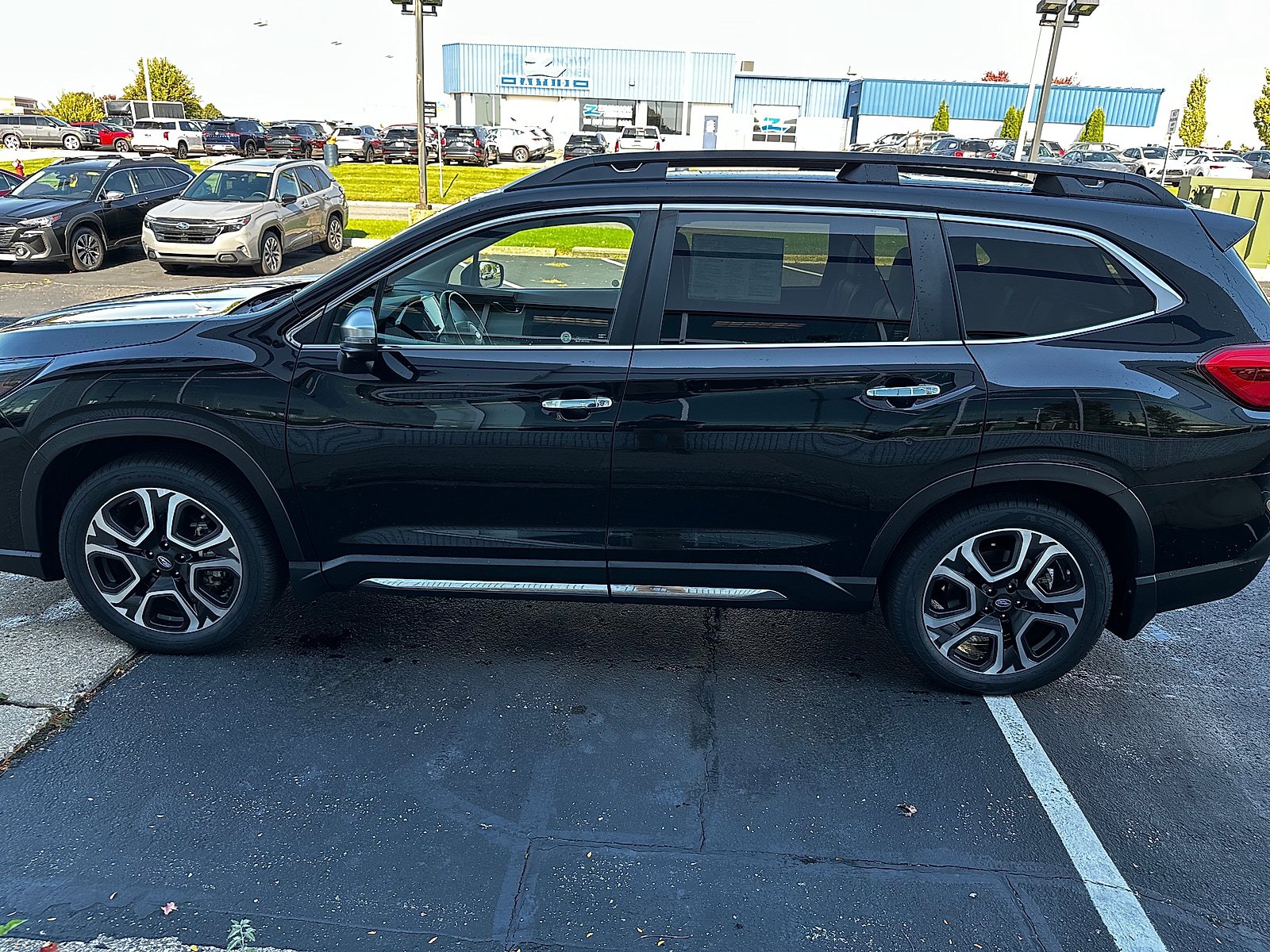 Used 2023 Subaru Ascent Touring AWD/4WD image 6