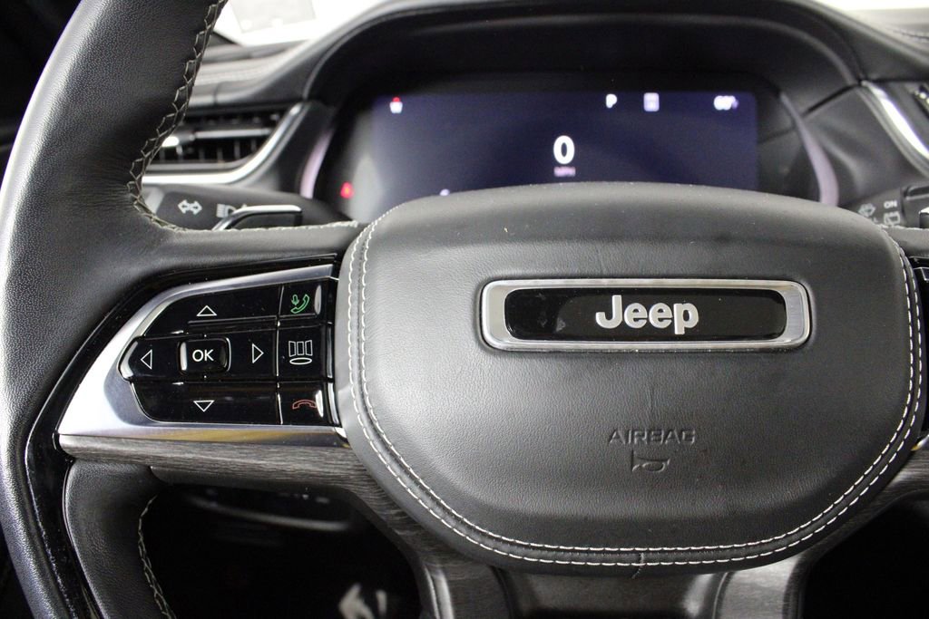Used 2023 Jeep Grand Cherokee L Overland w/ Advanced Protech Group III image 29
