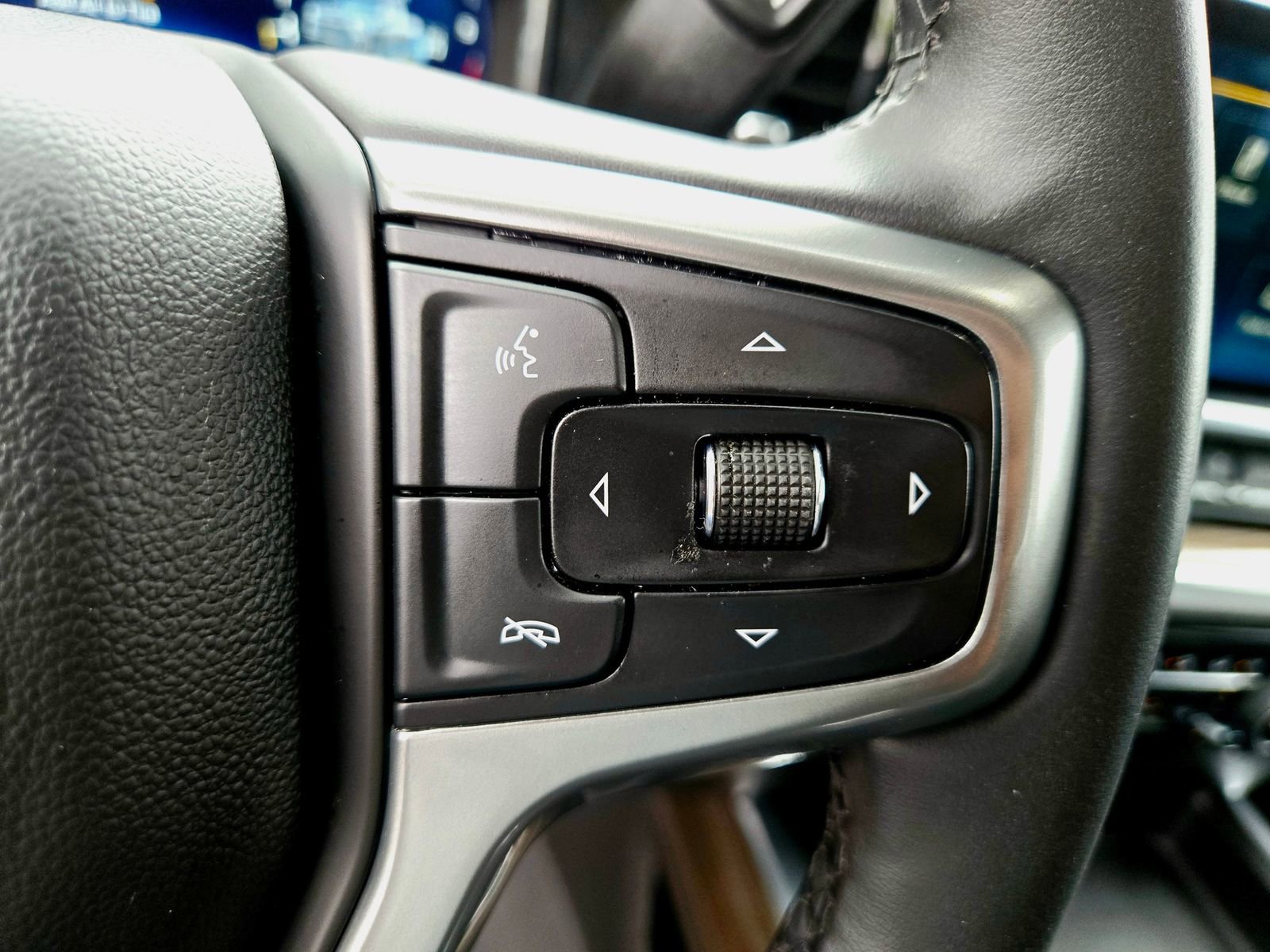 Used 2024 Chevrolet Silverado 2500 LT w/ Texas Edition AWD/4WD image 13