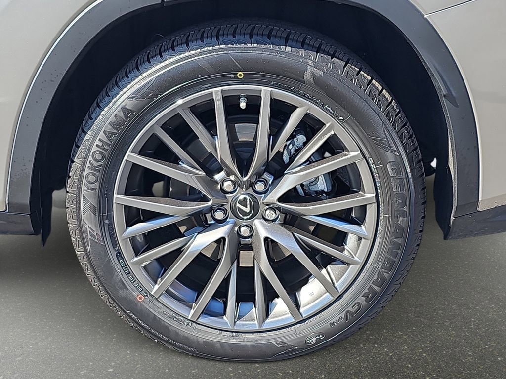 Used 2017 Lexus RX 450h F Sport w/ Cold Weather Package image 37