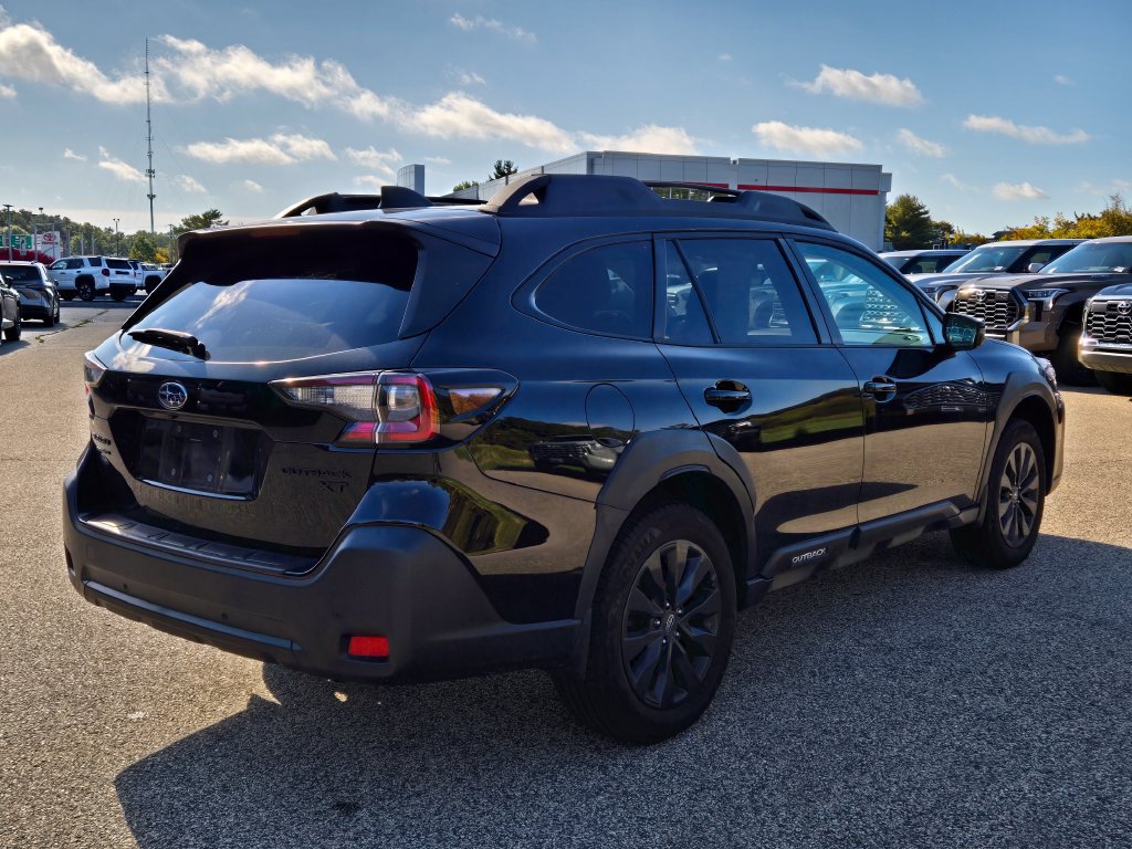 Used 2023 Subaru Outback Onyx Edition XT AWD/4WD image 6