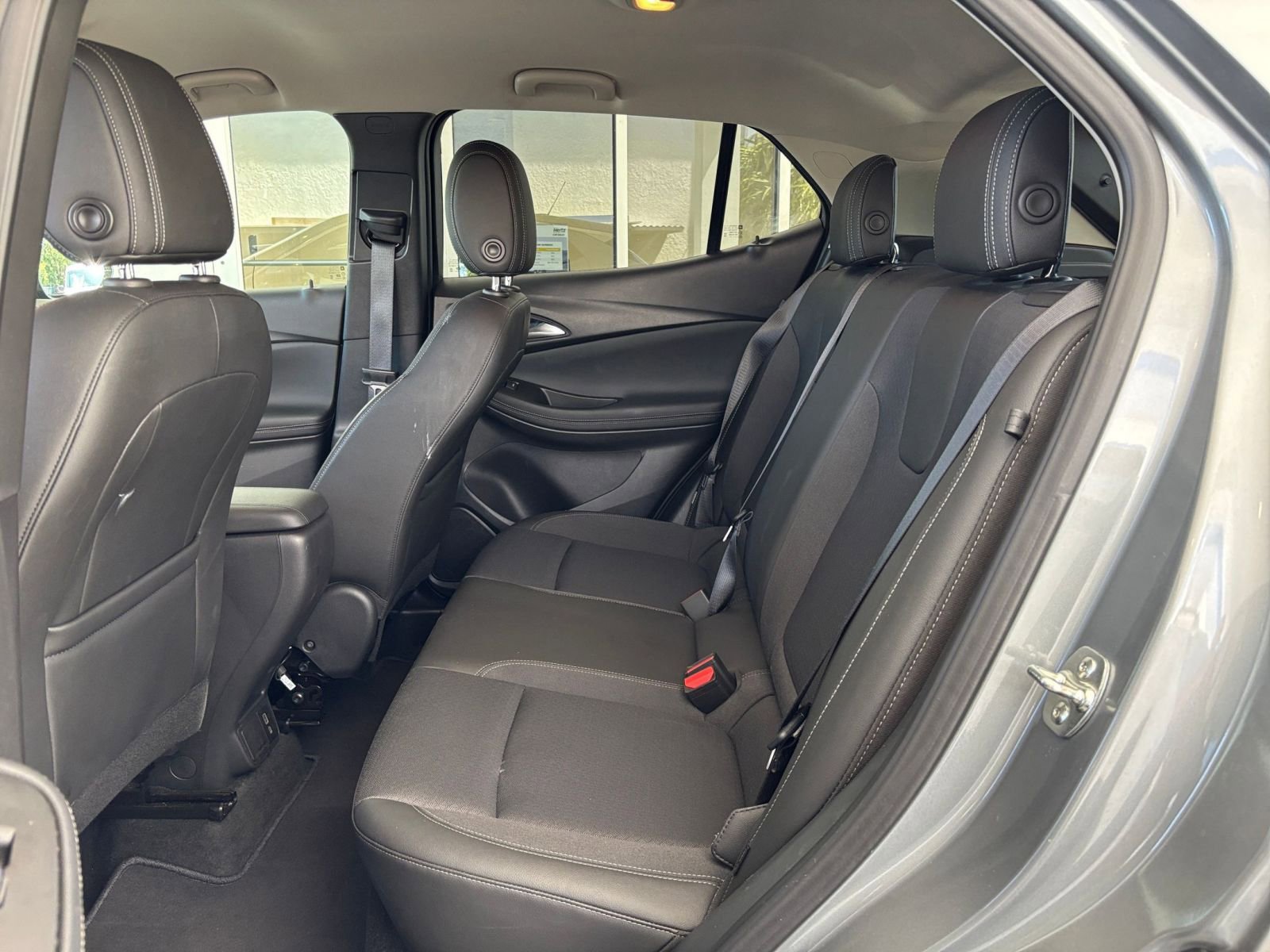 Used 2025 Buick Encore GX Preferred FWD image 25
