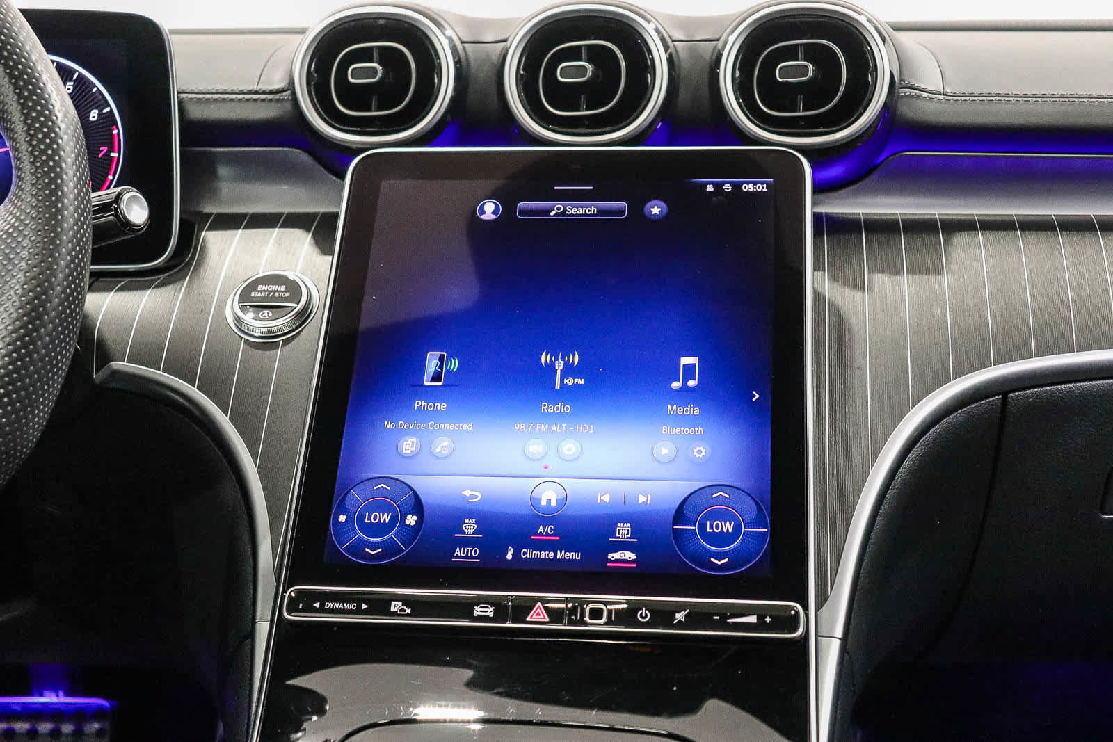 Used 2023 Mercedes-Benz C 300 Sedan image 17
