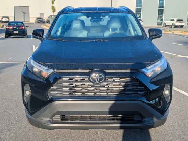 Used 2022 Toyota RAV4 XLE Premium FWD image 9
