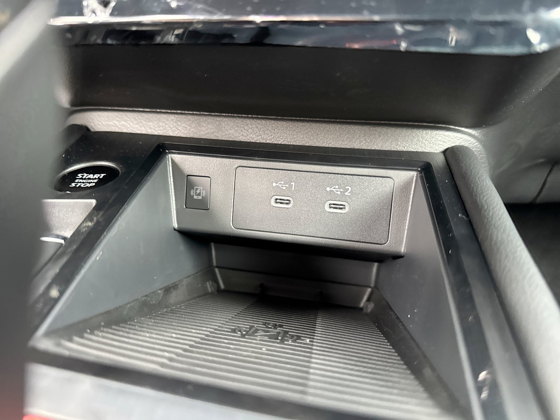New 2027 Nissan Kicks SR FWD image 21