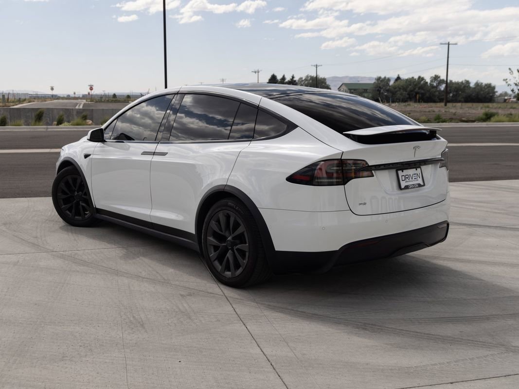 Used 2022 Tesla Model X AWD/4WD image 5