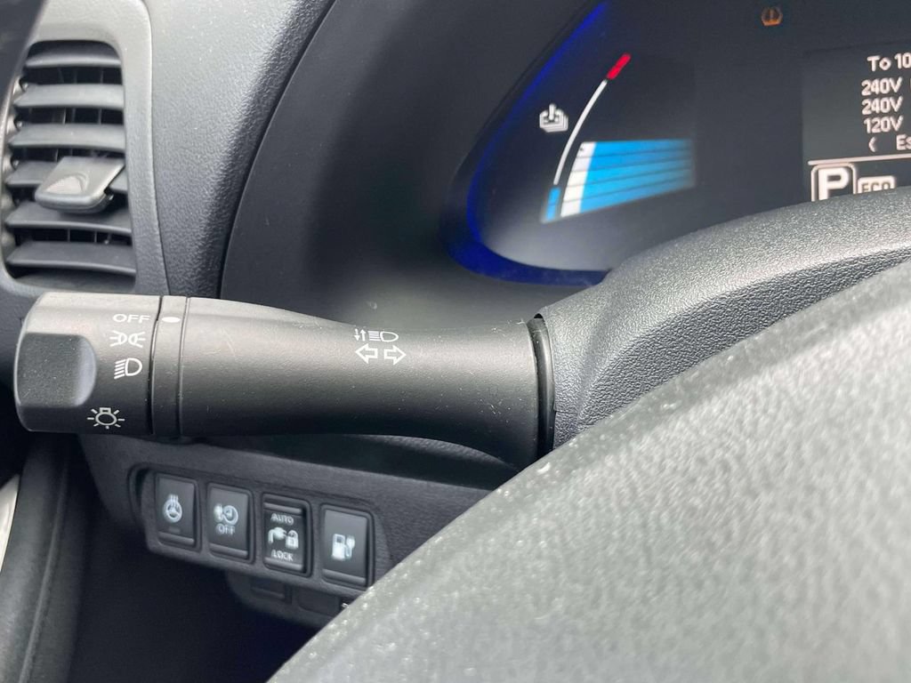 Used 2016 Nissan Leaf SV w/ Premium Package FWD image 21