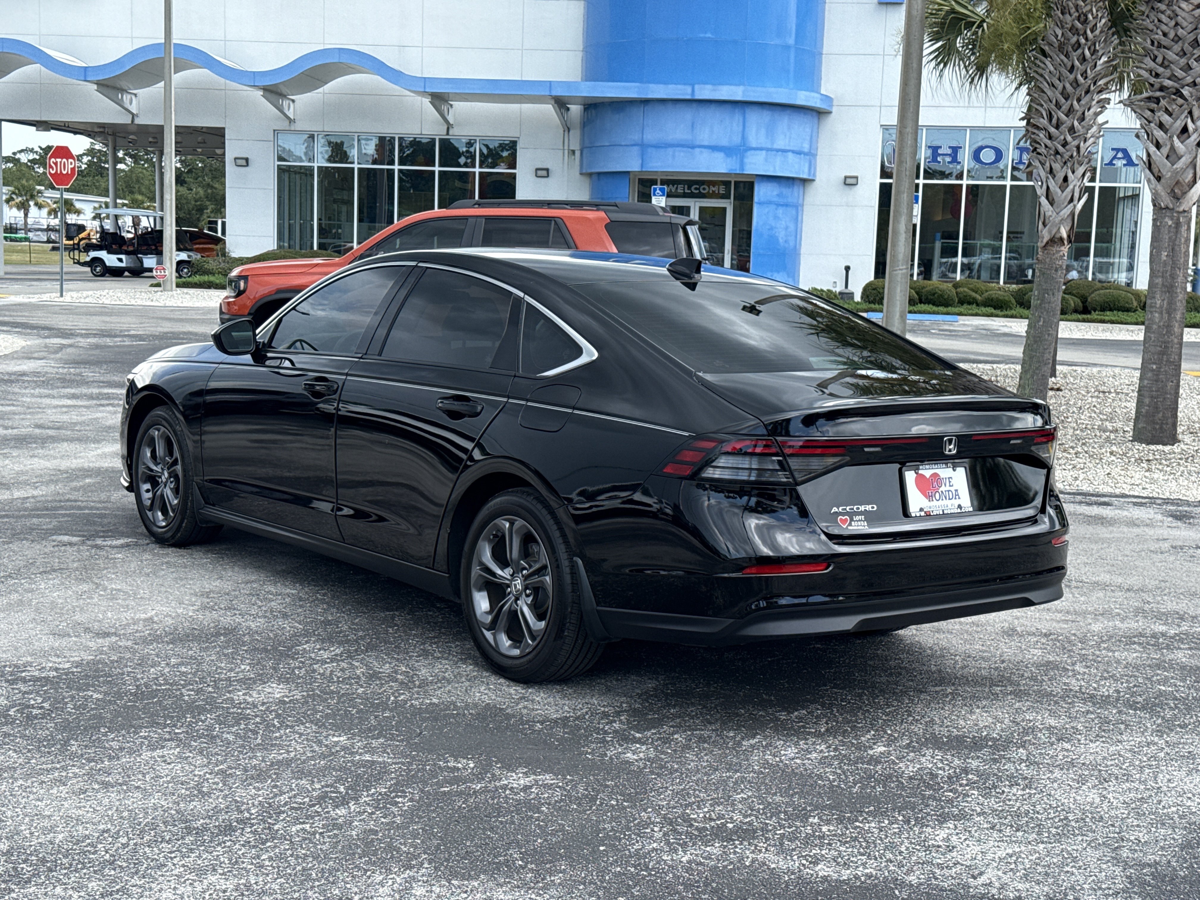 Certified 2023 Honda Accord EX image 9