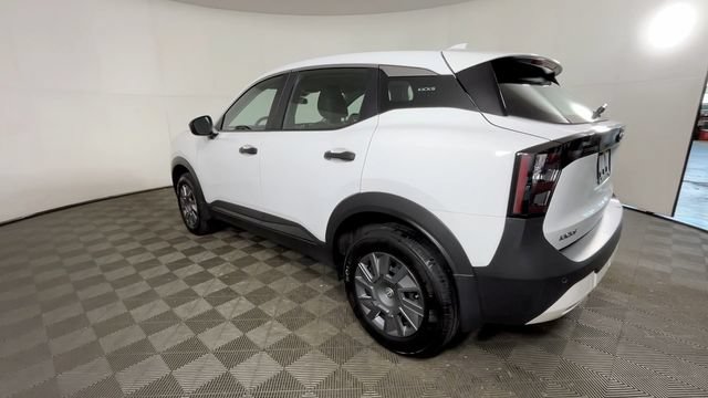 Used 2025 Nissan Kicks S FWD image 7