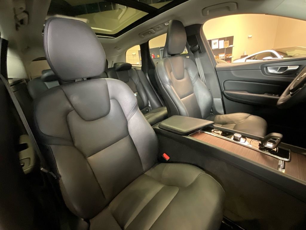 Used 2024 Volvo XC60 B5 Plus image 20