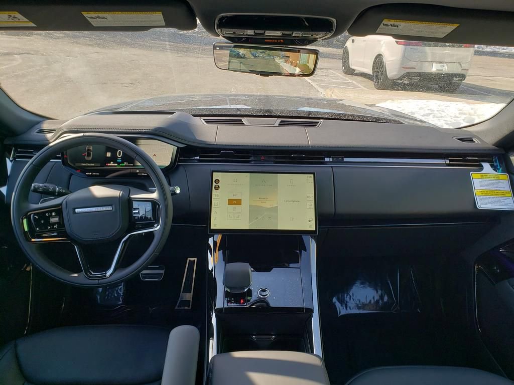 New 2026 Land Rover Range Rover Sport Dynamic SE image 13