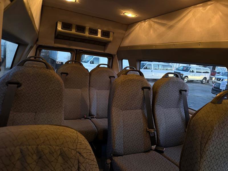 Used 2010 Ford E-250 and Econoline 250 Extended image 30