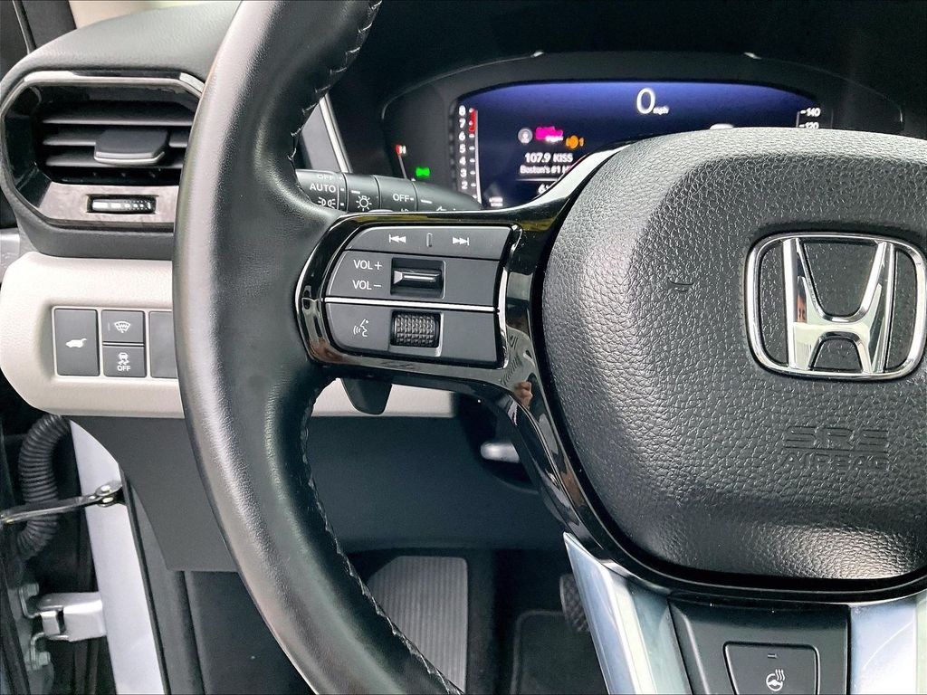 Used 2023 Honda Pilot Elite image 23