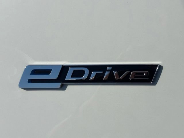 Used 2019 BMW 530e xDrive AWD/4WD image 14
