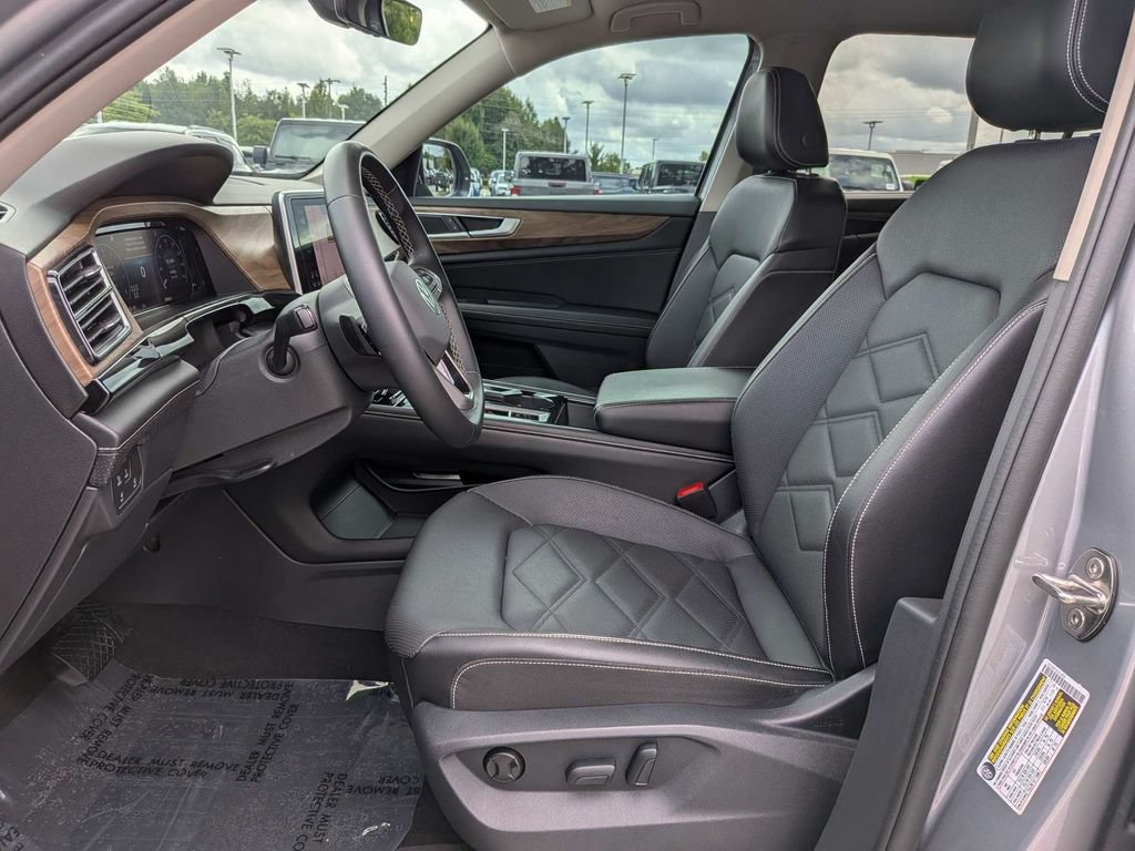 Used 2024 Volkswagen Atlas SE FWD image 20