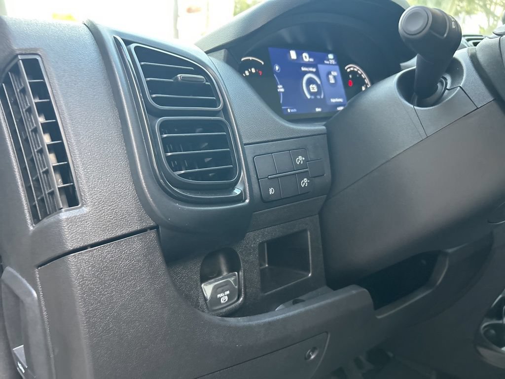 New 2026 RAM ProMaster 2500 w/ Premium Convenience Group FWD image 34