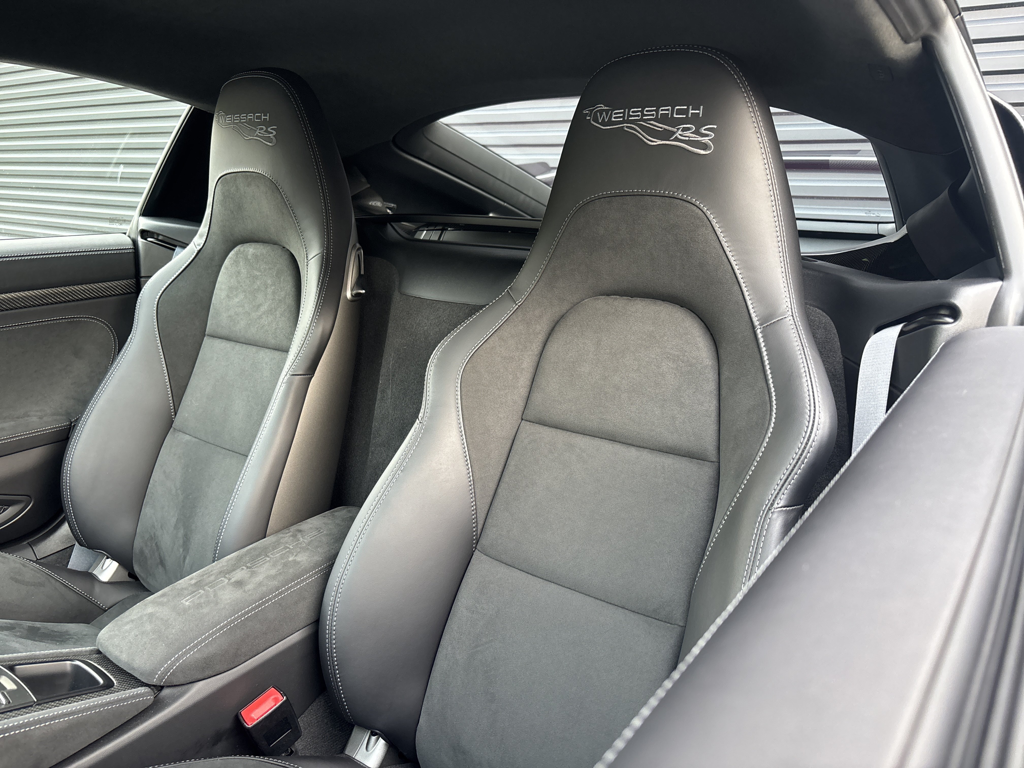 Used 2024 Porsche 718 Cayman GT4 RS RWD image 26